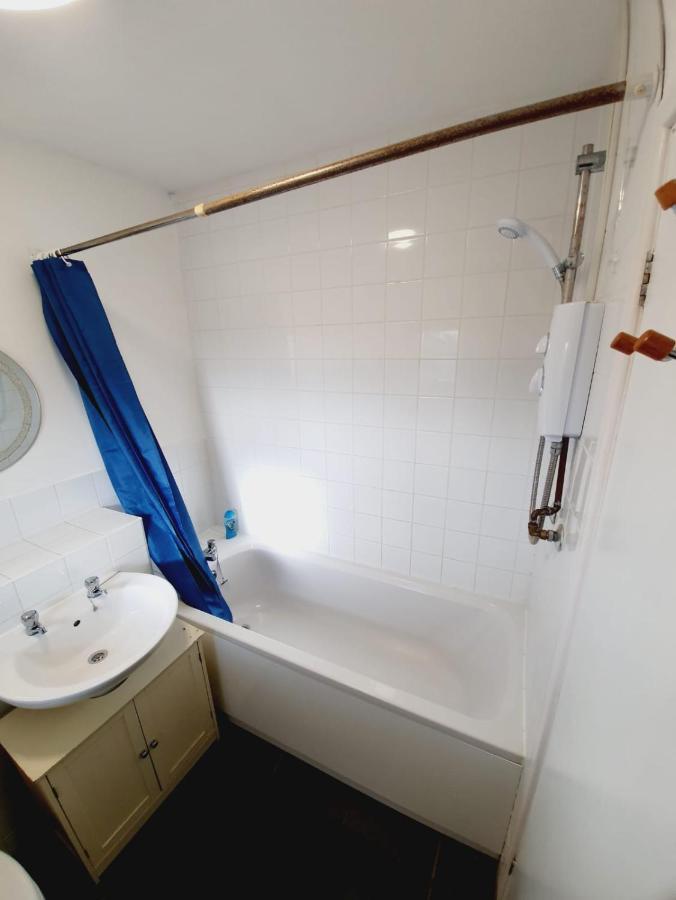 2 Bedroom Rayleigh Apartment Eksteriør bilde